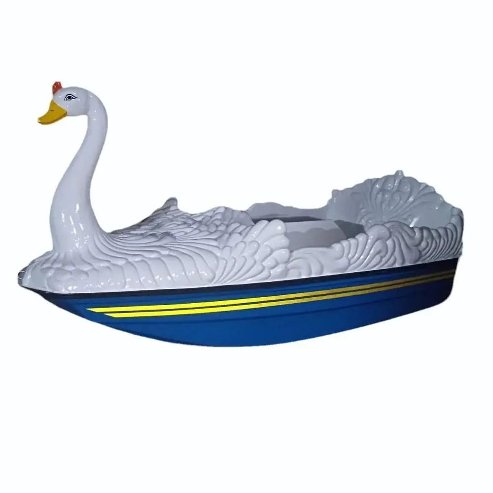 lake-paddle-peacock-boat.webp